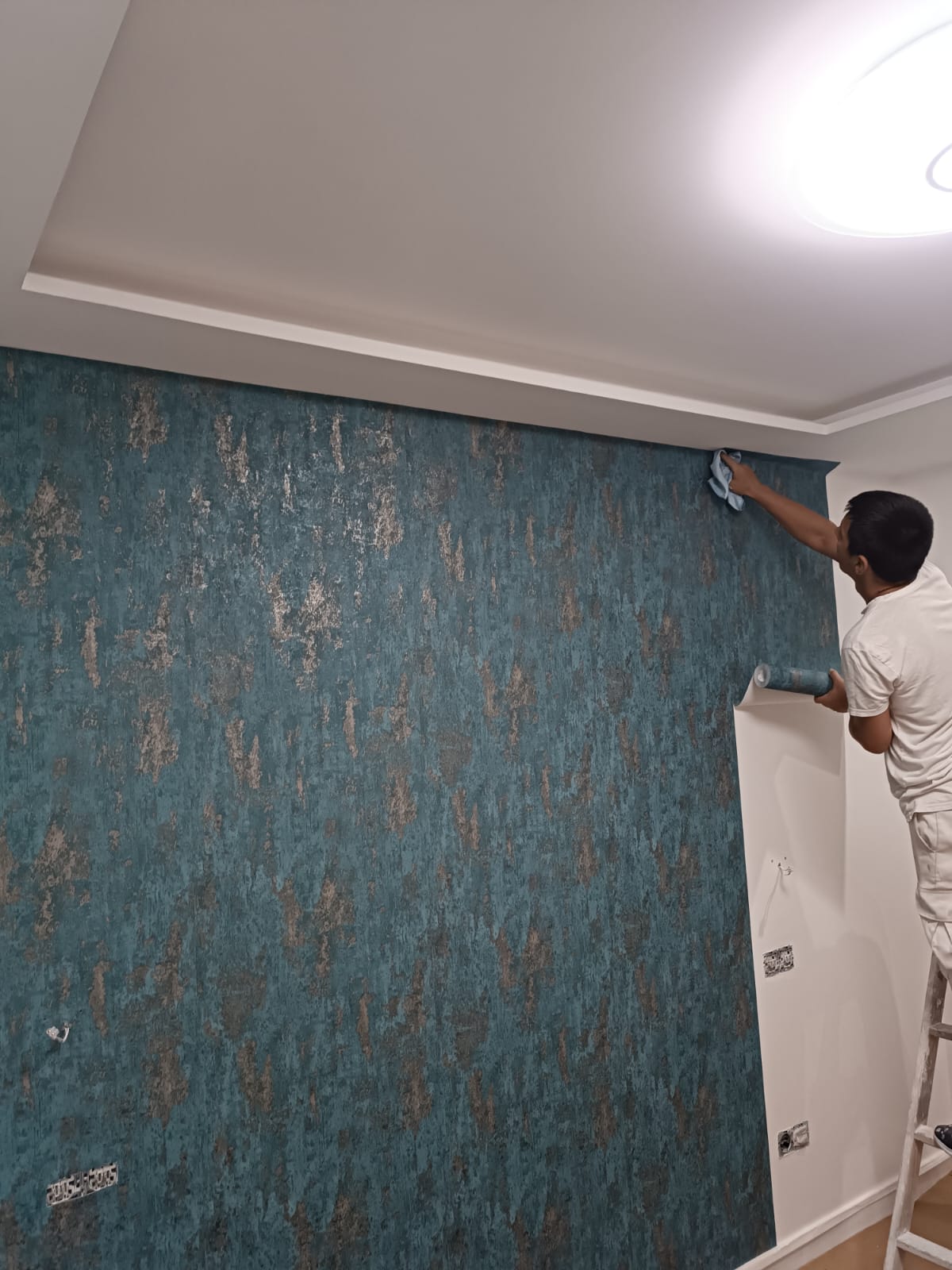 Microcemento decorativo para paredes y suelos en Coslada